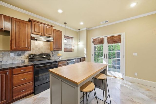 585 St Regis Lane, Alpharetta, GA 30022