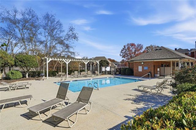 585 St Regis Lane, Alpharetta, GA 30022