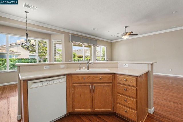 1350 McPrince Ln, Brentwood, CA 94513