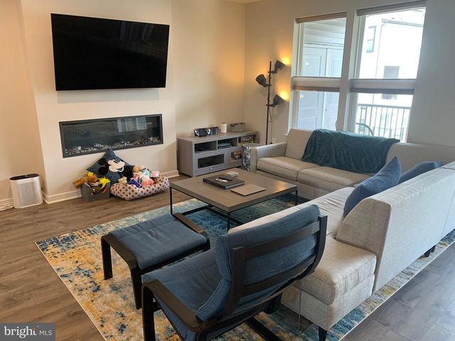 20354 NEWFOUNDLAND SQ, Ashburn, VA 20147