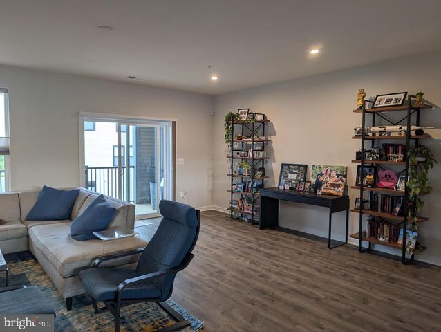 20354 NEWFOUNDLAND SQ, Ashburn, VA 20147