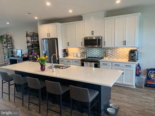 20354 NEWFOUNDLAND SQ, Ashburn, VA 20147