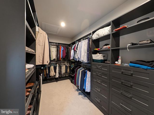 20354 NEWFOUNDLAND SQ, Ashburn, VA 20147