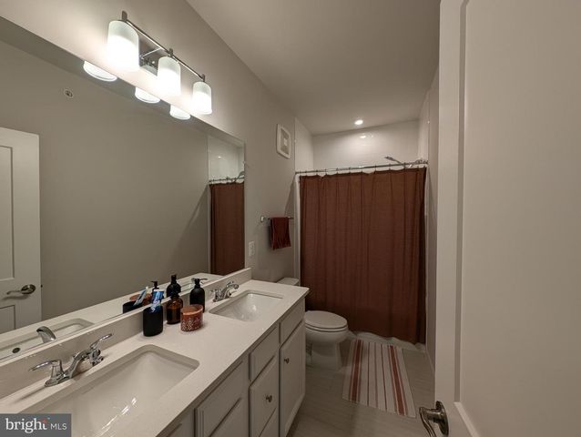 20354 NEWFOUNDLAND SQ, Ashburn, VA 20147