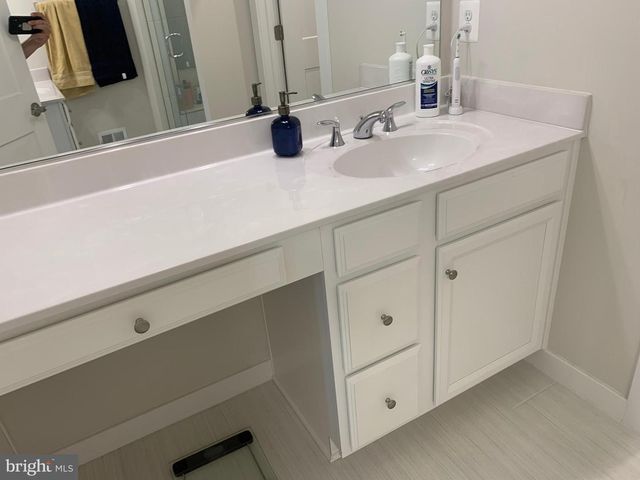 20354 NEWFOUNDLAND SQ, Ashburn, VA 20147