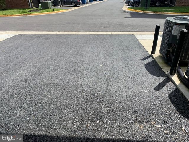 20354 NEWFOUNDLAND SQ, Ashburn, VA 20147