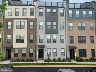 20354 NEWFOUNDLAND SQ, Ashburn, VA 20147