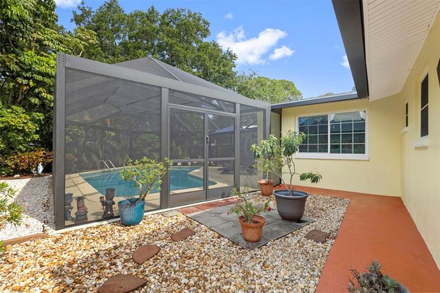 1035 WOODBROOK DRIVE, Largo, FL 33770