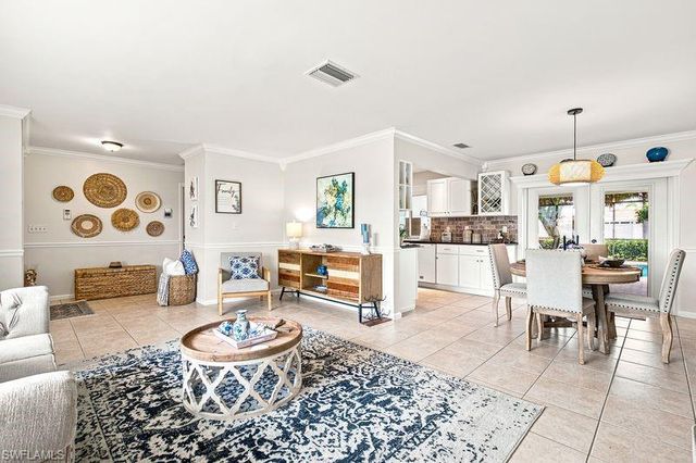 1220 SE 22nd ST, Cape Coral, FL 33990