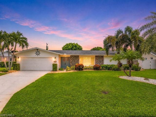 1220 SE 22nd ST, Cape Coral, FL 33990