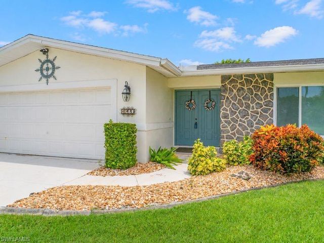 1220 SE 22nd ST, Cape Coral, FL 33990