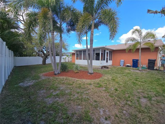 8509 43 AVENUE W, Bradenton, FL 34209