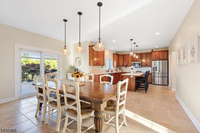 35 Titus Rd, Montgomery Twp., NJ 08558