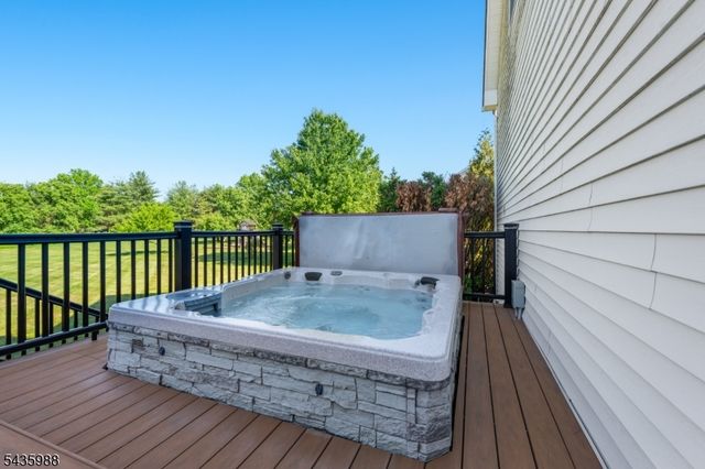 35 Titus Rd, Montgomery Twp., NJ 08558