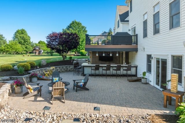 35 Titus Rd, Montgomery Twp., NJ 08558