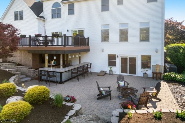 35 Titus Rd, Montgomery Twp., NJ 08558