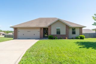 5590 West Sunflower Drive, Springfield, MO 65802