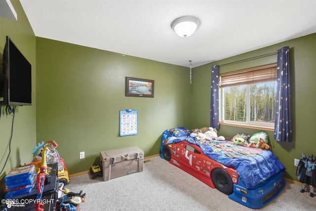 1485 N Meadow Lakes Loop, Wasilla, AK 99623