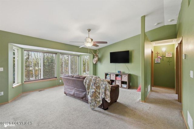 1485 N Meadow Lakes Loop, Wasilla, AK 99623