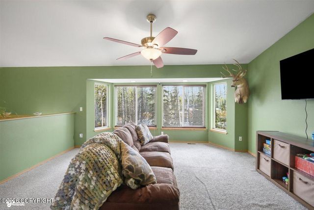 1485 N Meadow Lakes Loop, Wasilla, AK 99623