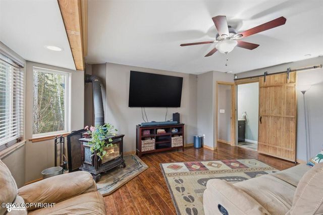 1485 N Meadow Lakes Loop, Wasilla, AK 99623