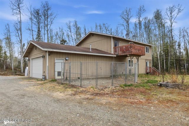 1485 N Meadow Lakes Loop, Wasilla, AK 99623