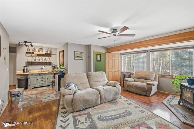1485 N Meadow Lakes Loop, Wasilla, AK 99623