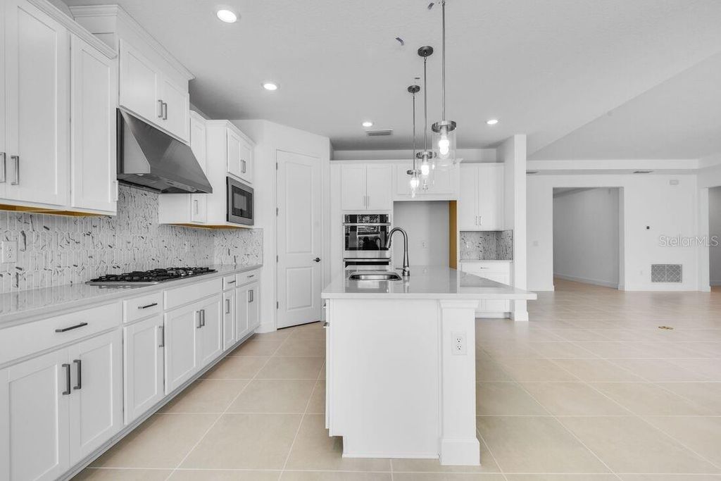 Image 7 of property listing at 672 JUNONIA BOULEVARD, New Smyrna Beach, FL 32168
