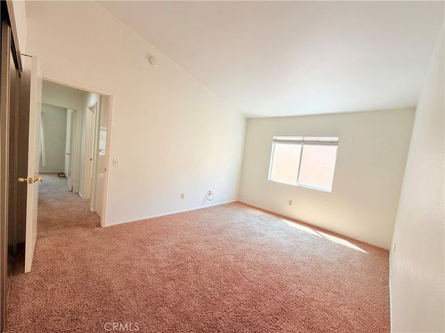 25152 Steinbeck B, Stevenson Ranch, CA 91381