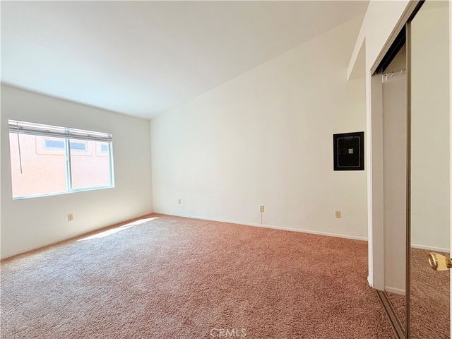 25152 Steinbeck B, Stevenson Ranch, CA 91381