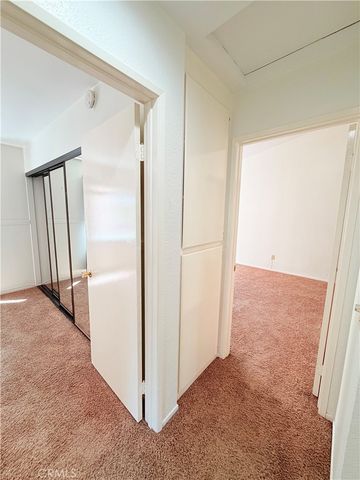 25152 Steinbeck B, Stevenson Ranch, CA 91381