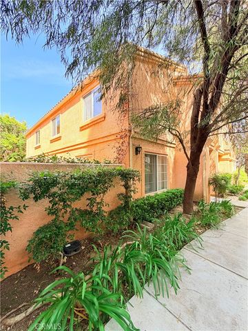 25152 Steinbeck B, Stevenson Ranch, CA 91381
