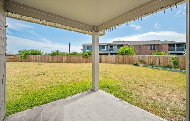 2165 Medusa Dr, Portland, TX 78374