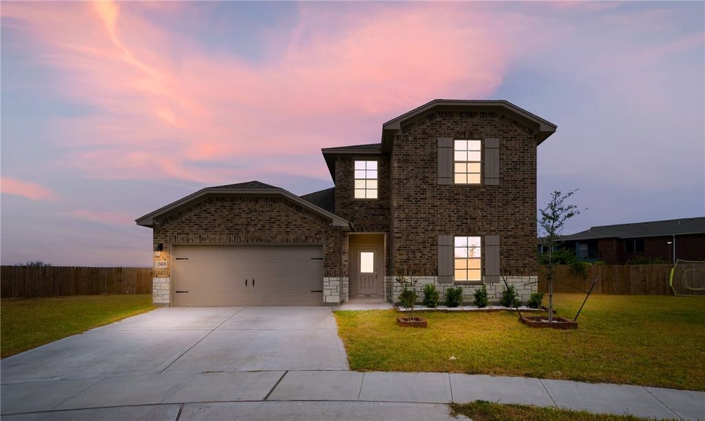 2165 Medusa Dr, Portland, TX 78374