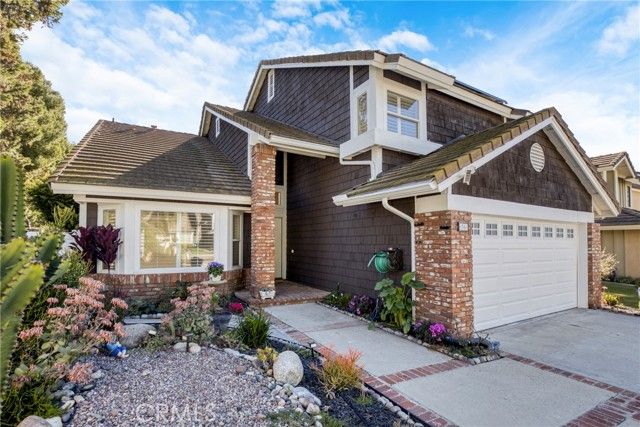 36 Bloomdale, Irvine, CA 92614