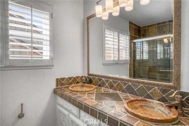 36 Bloomdale, Irvine, CA 92614