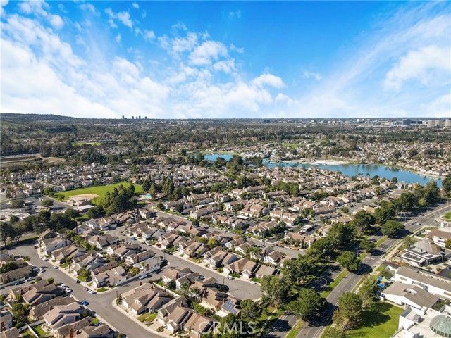 36 Bloomdale, Irvine, CA 92614