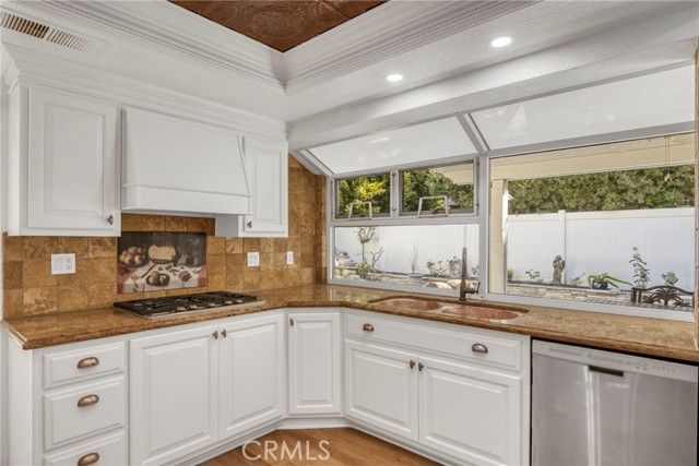 36 Bloomdale, Irvine, CA 92614