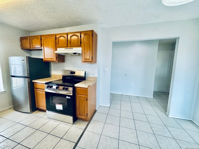 12017 Independence, San Antonio, TX 78233