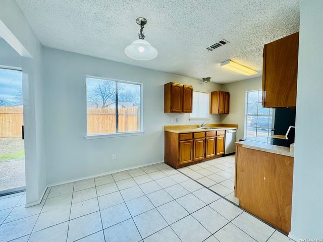 12017 Independence, San Antonio, TX 78233