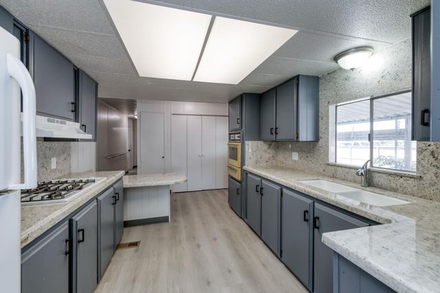 3138 W Dakota Avenue SP107, Fresno, CA 93722