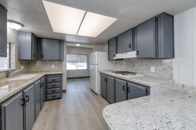 3138 W Dakota Avenue SP107, Fresno, CA 93722