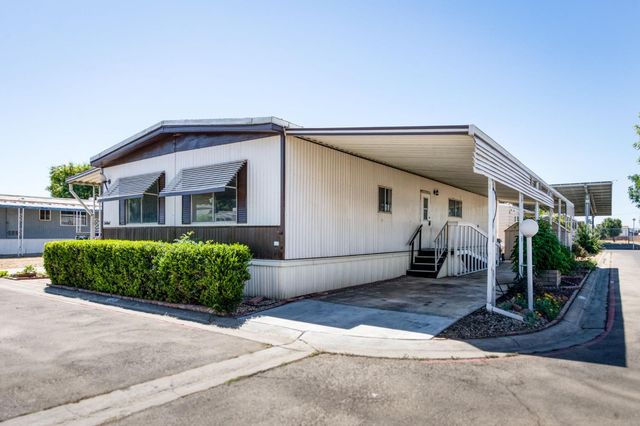 3138 W Dakota Avenue SP107, Fresno, CA 93722