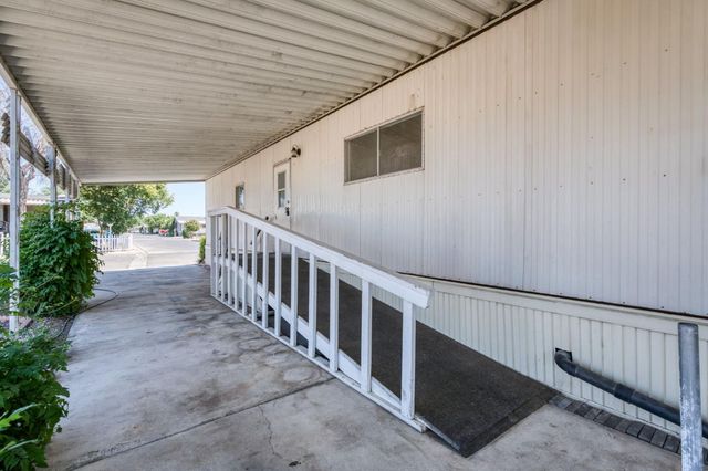 3138 W Dakota Avenue SP107, Fresno, CA 93722