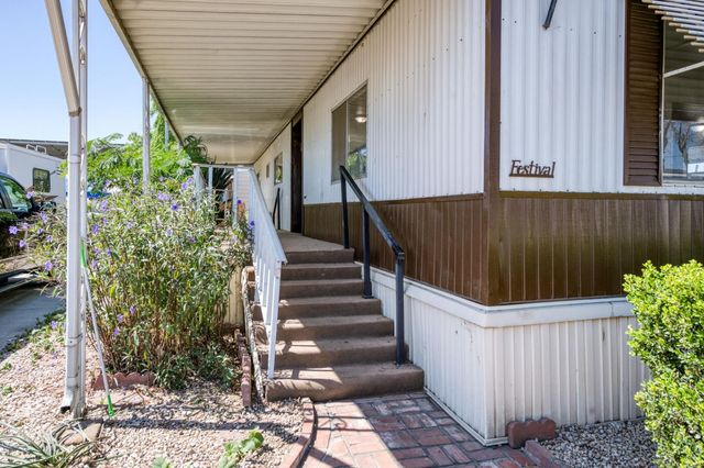 3138 W Dakota Avenue SP107, Fresno, CA 93722