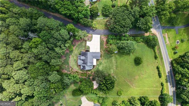 1009 Davenport Circle, Powder Springs, GA 30127