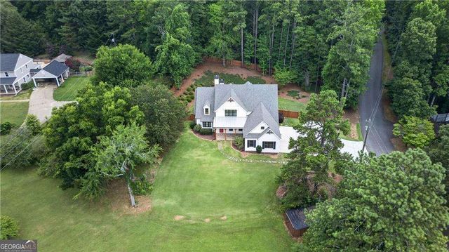 1009 Davenport Circle, Powder Springs, GA 30127