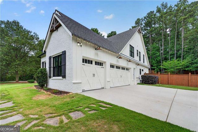 1009 Davenport Circle, Powder Springs, GA 30127