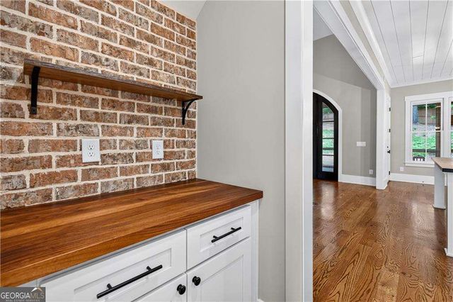1009 Davenport Circle, Powder Springs, GA 30127