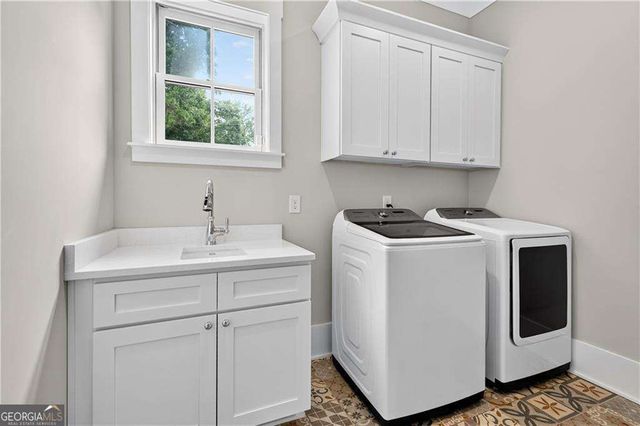1009 Davenport Circle, Powder Springs, GA 30127